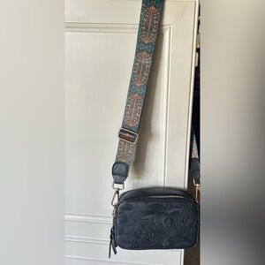 Unbranded Black Adjustable Strap Crossbody Purse